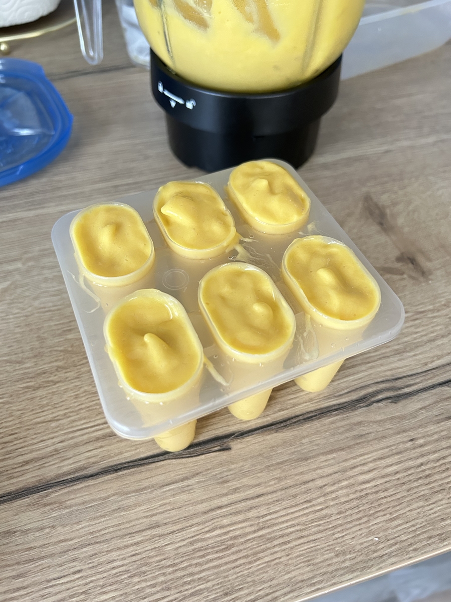 Снимка на Сорбе с манго и кокосово мляко