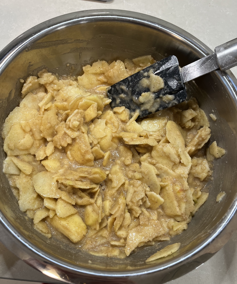 Снимка на Безглутенов “невидим” сладкиш с ябълки