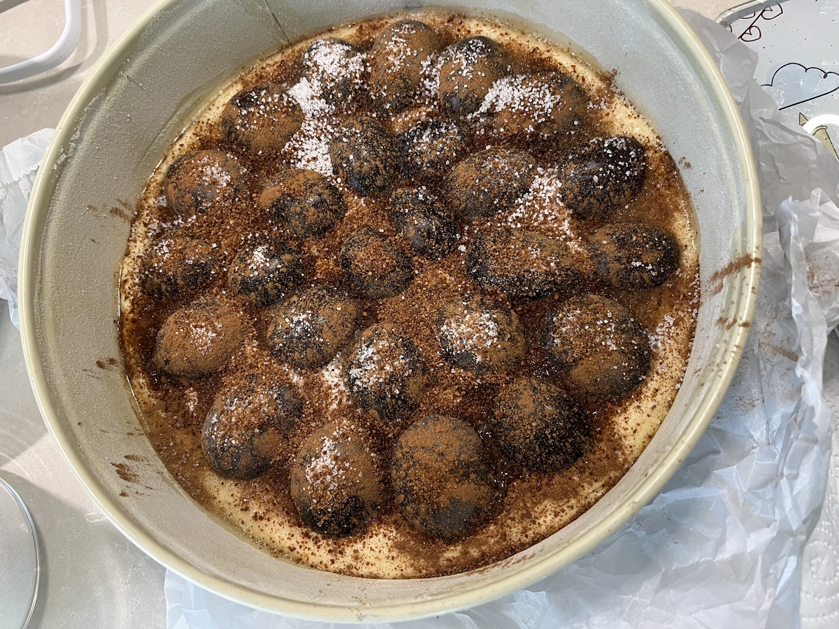 Снимка на Безглутенов сладкиш със сини сливи и маслен вкус 😍