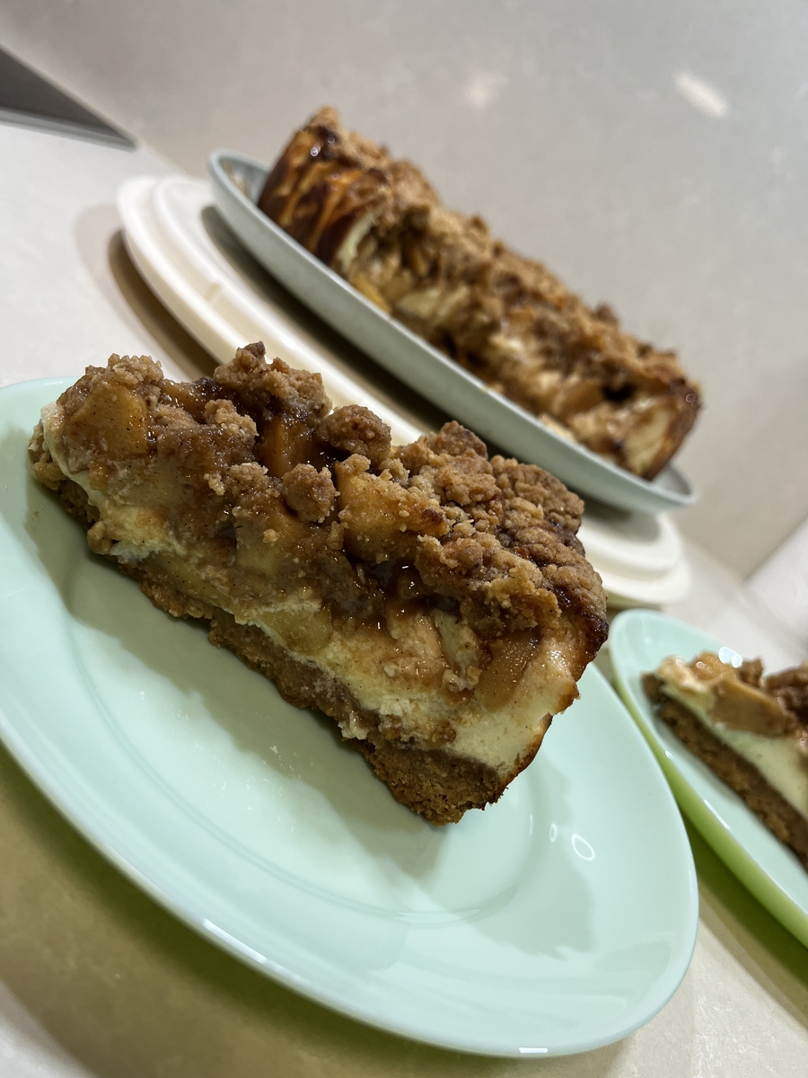 Ябълков крамбъл чийзкейк без глутен